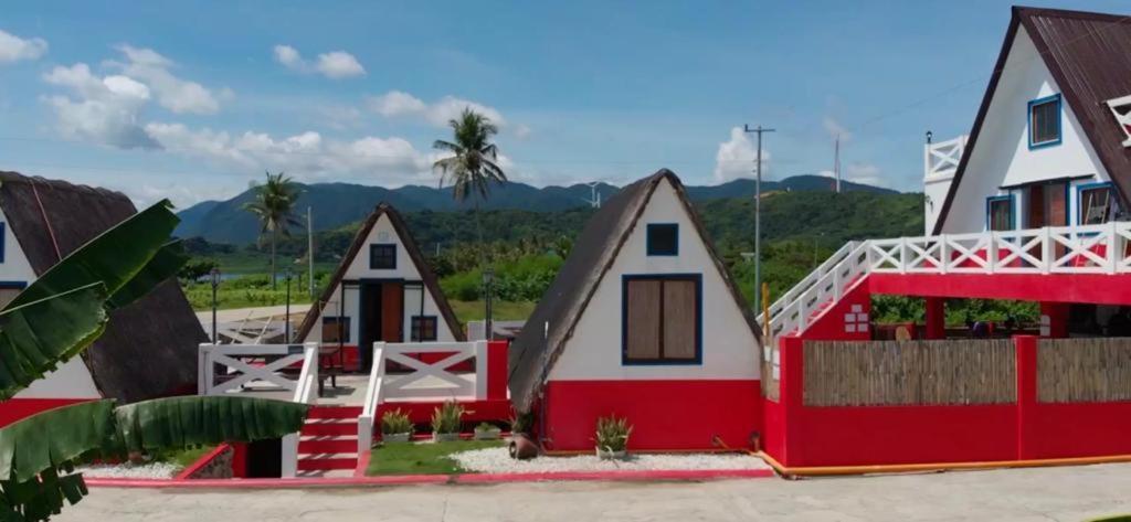 Triangle Huts Hotel Pagudpud Kültér fotó