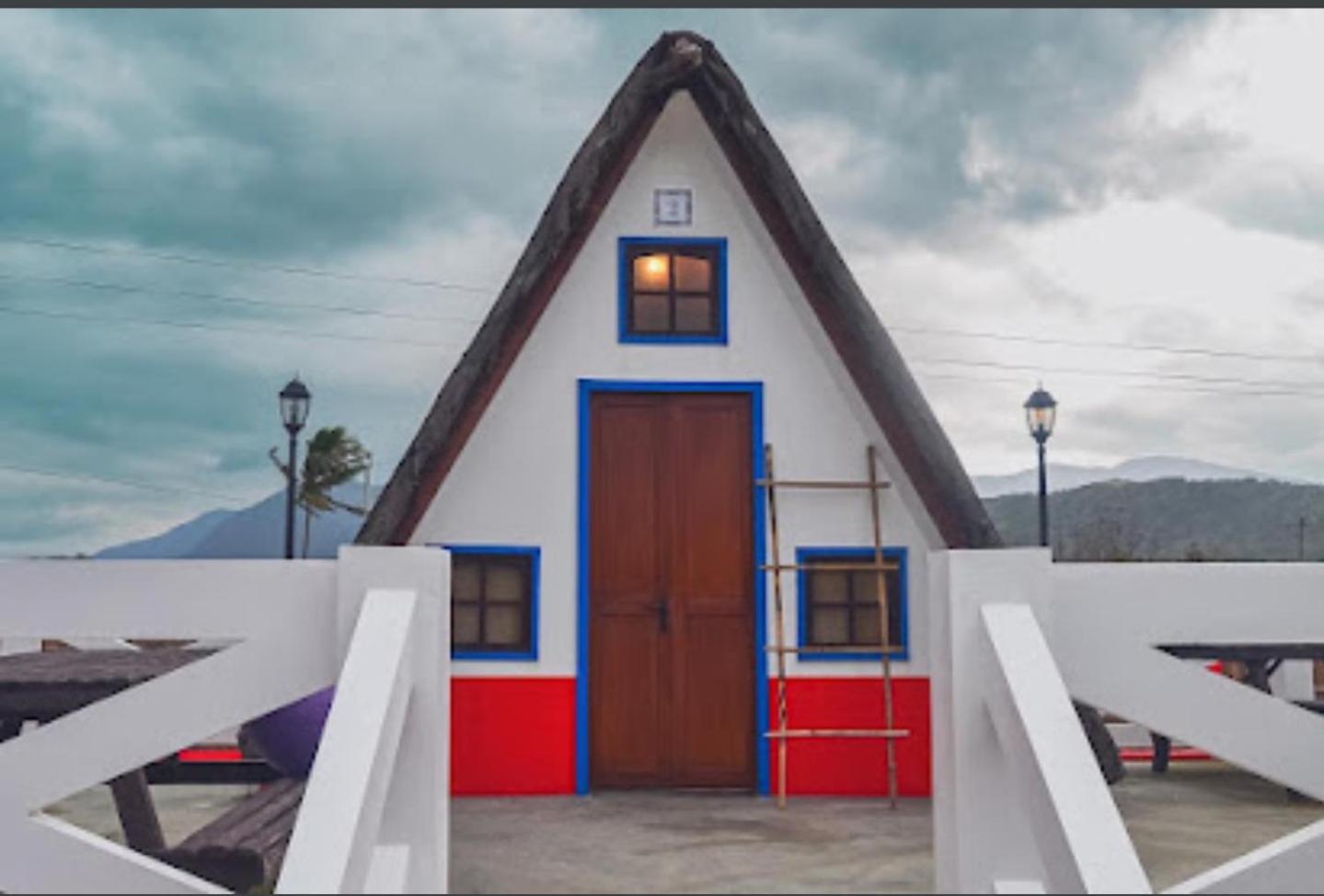 Triangle Huts Hotel Pagudpud Kültér fotó
